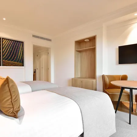 Dolce Camporeal Lisboa Resort 5*