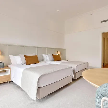 Üdülőközpont Dolce Camporeal Lisboa 5*