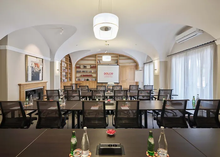 里斯本德尔斯卡普日尔酒店 图西法尔